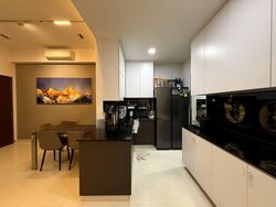 Starville (D14), Condominium #577190251